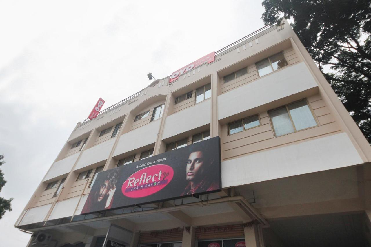 Oyo Flagship 48158 Ss Towers Hotel Podanur Exterior photo